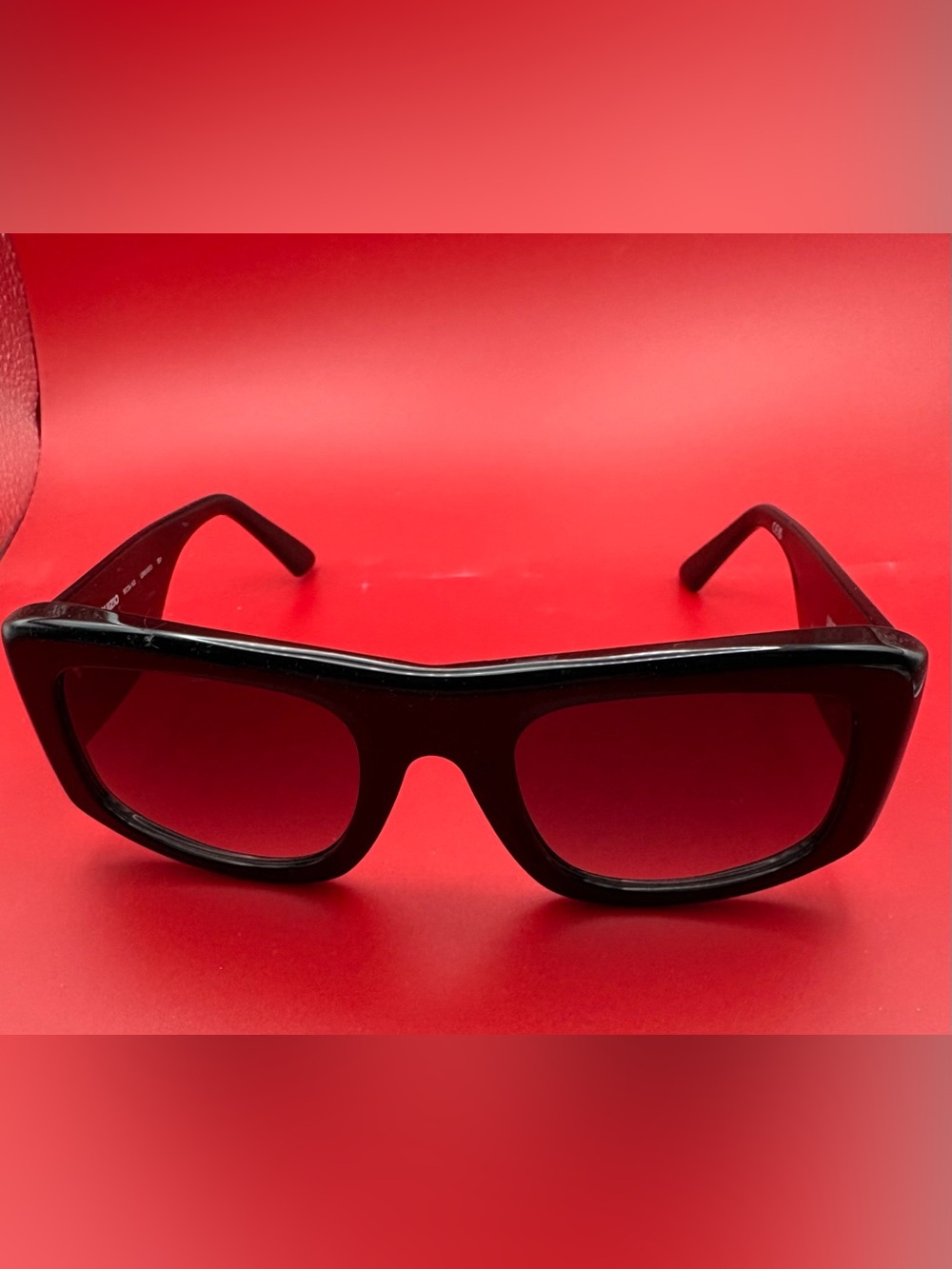 Quay/Guizio Black Oversized Women's Sunglasses